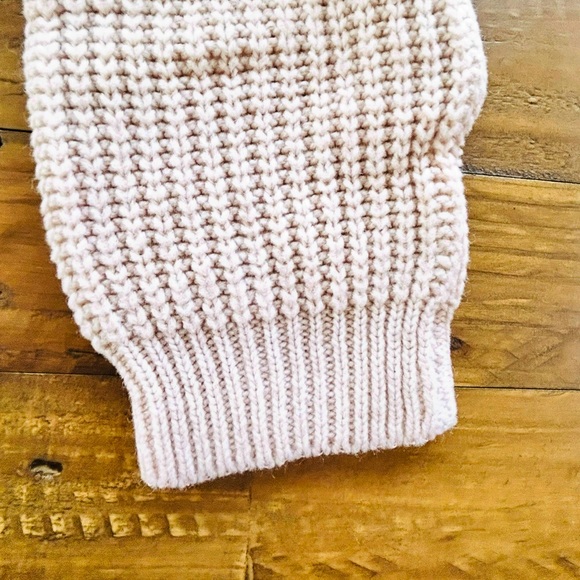 ***SOLD***
Debut Dusty Rose Oversized Sweater / Pre Owned - Picture 7 of 10